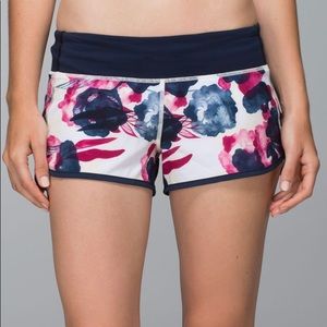 Lululemon speed shorts inky floral 4